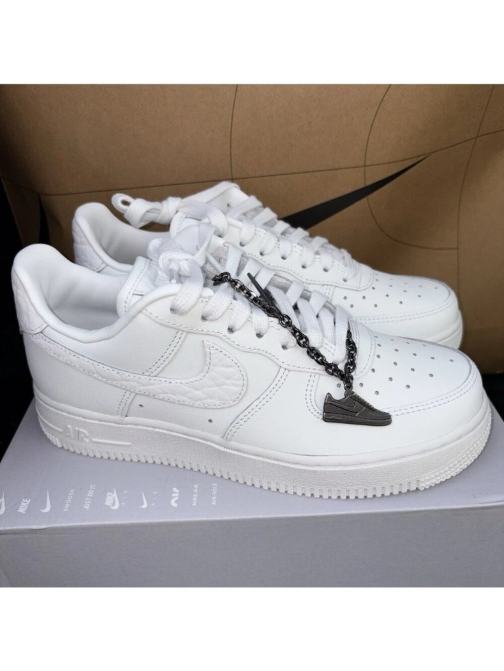 NEW Nike Air Force 1 '07 LO Summit White Charms IM6485 121 Women Size 8.5